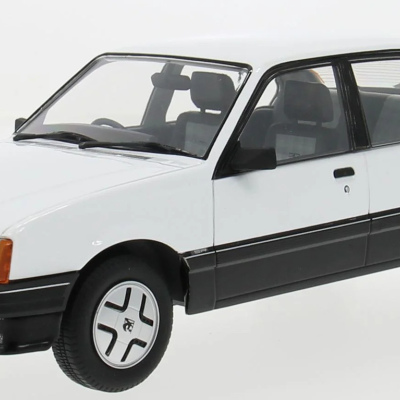 Vauxhall Cavalier SRi (RHD) White 1981