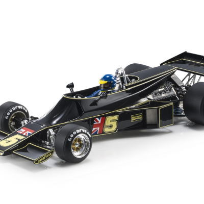 Ronnie Peterson Lotus 77 #5  with Driver 1976