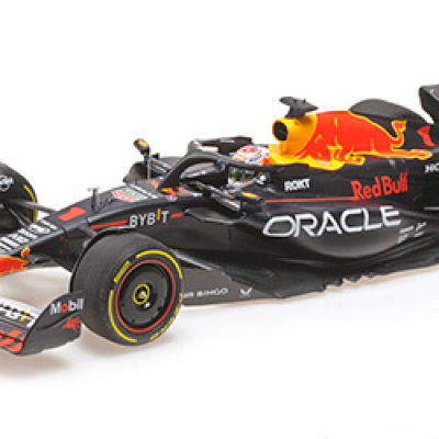 Max Verstappen 1:18 Red Bull Racing RB19 1st Japanese 2023 