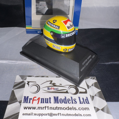 Ayrton Senna 1:8 Helmet World Champion 1990