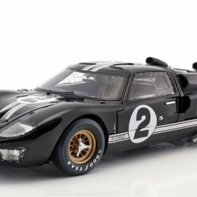 Bruce McLaren/Chris Amon Ford GT40 MK II #2 Winner 24h Le Mans 1966