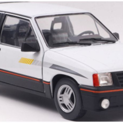 Opel Corsa 1:24 A SR White 1985