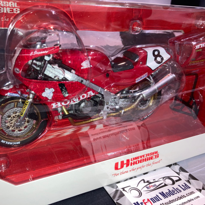 Carl Fogarty Honda RC30 1st Isle of Man TT 1989